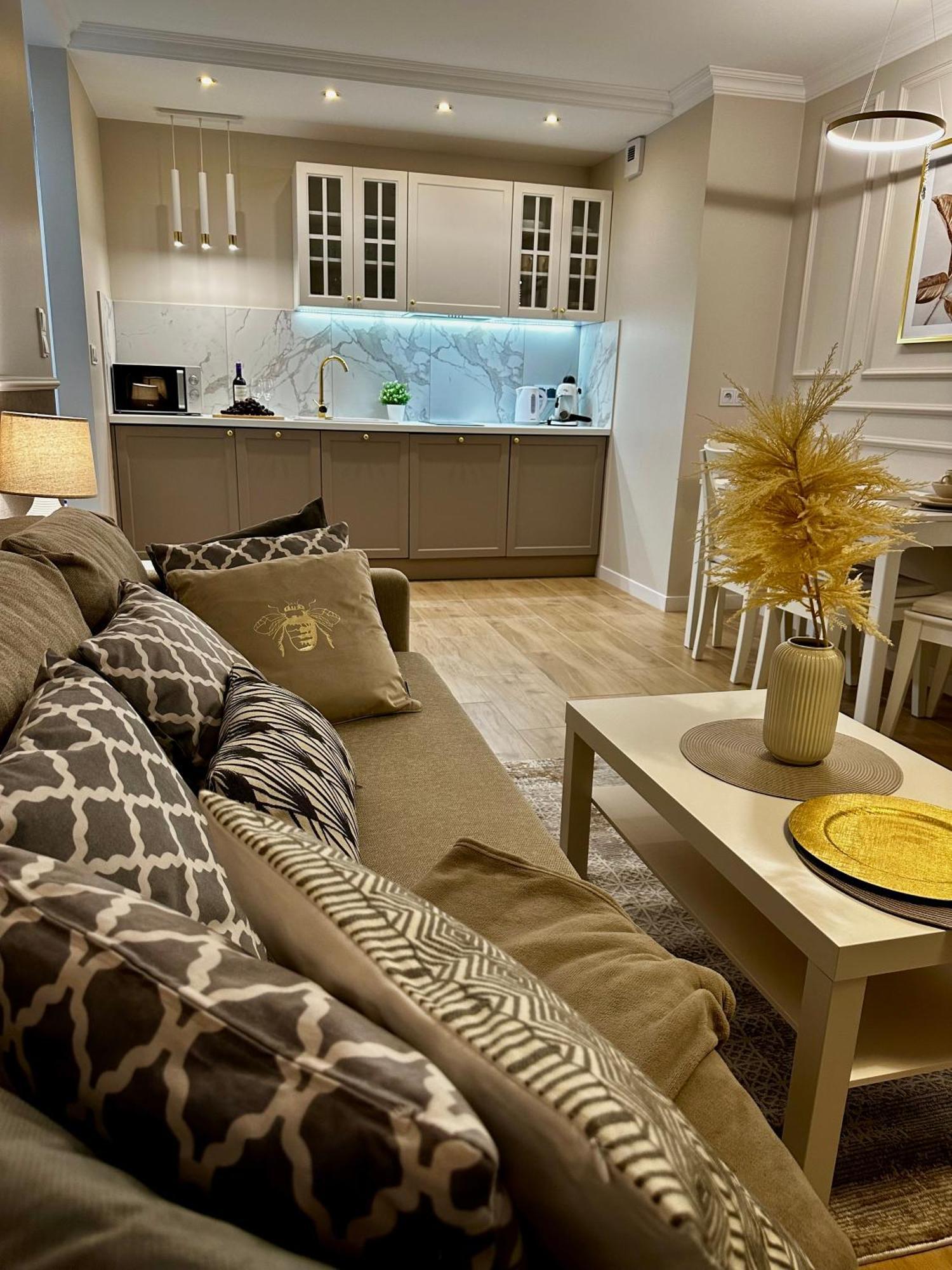 Apartamenty Kielce- Klonowa Nad Zalewem, 1-13 Osob, Faktura, Parking, Centrum Экстерьер фото