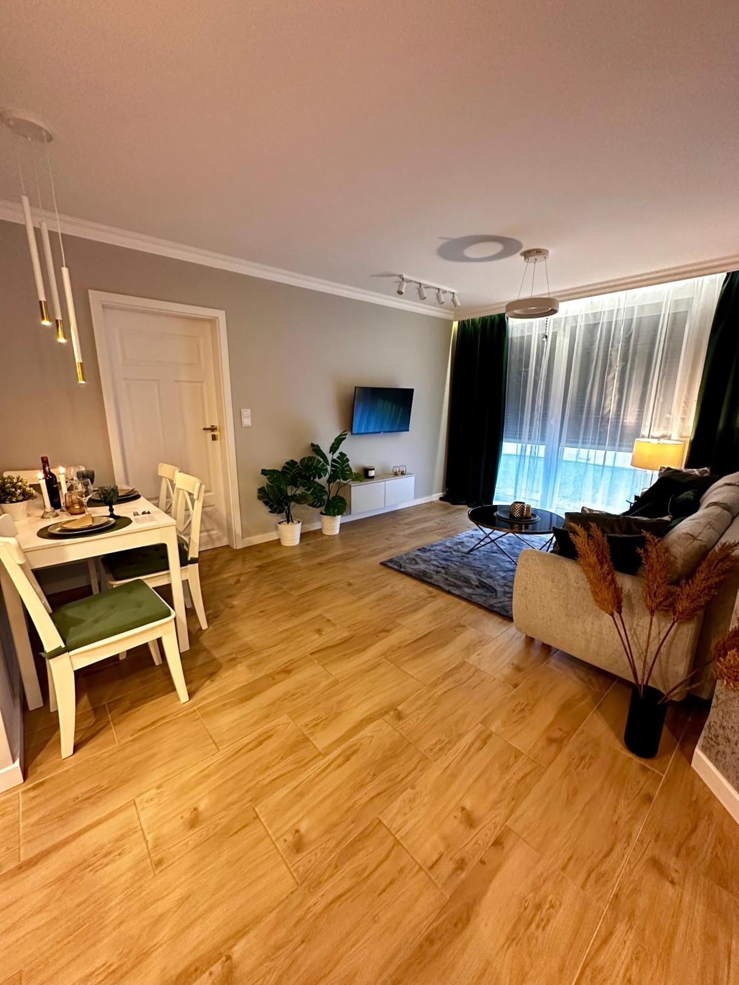 Apartamenty Kielce- Klonowa Nad Zalewem, 1-13 Osob, Faktura, Parking, Centrum Экстерьер фото