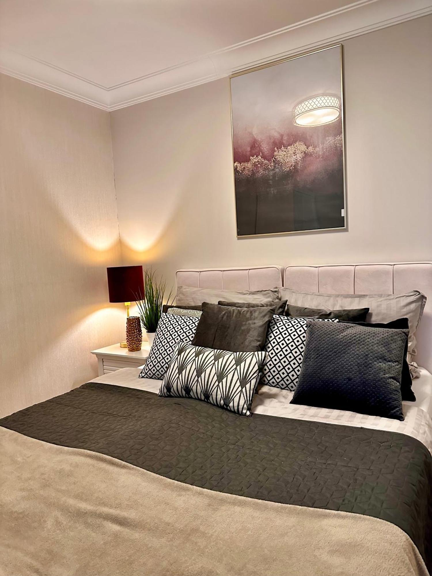 Apartamenty Kielce- Klonowa Nad Zalewem, 1-13 Osob, Faktura, Parking, Centrum Экстерьер фото